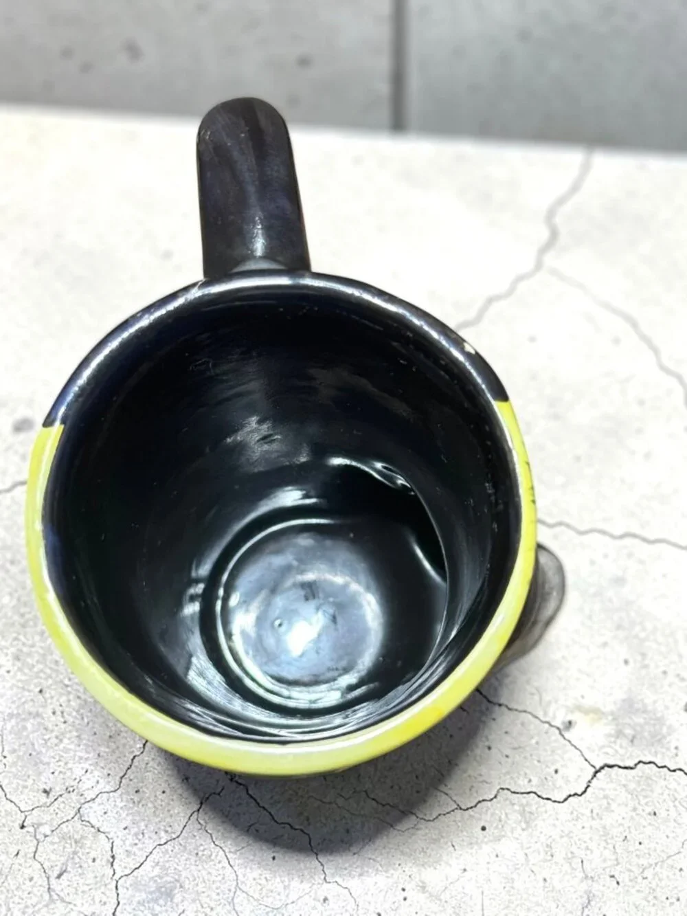TableTops Gallery Panther Mug With Yellow Floral Rim And 3D Design